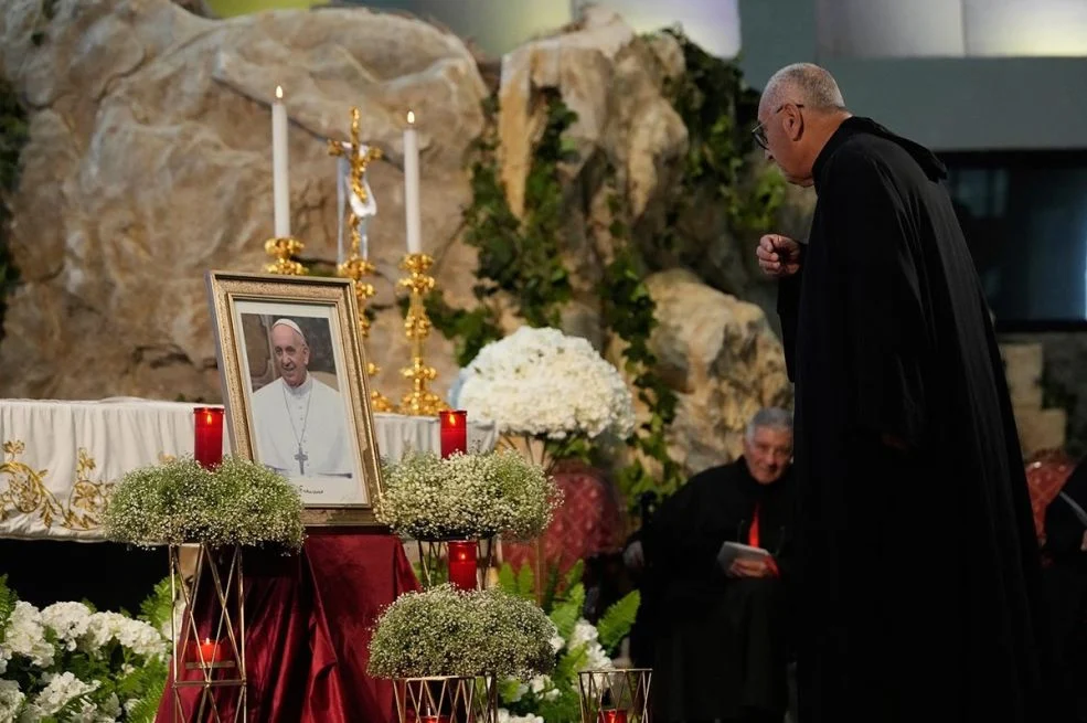 Zatvoren kovčeg pape Franje: Evo u koliko sati počinje sahrana