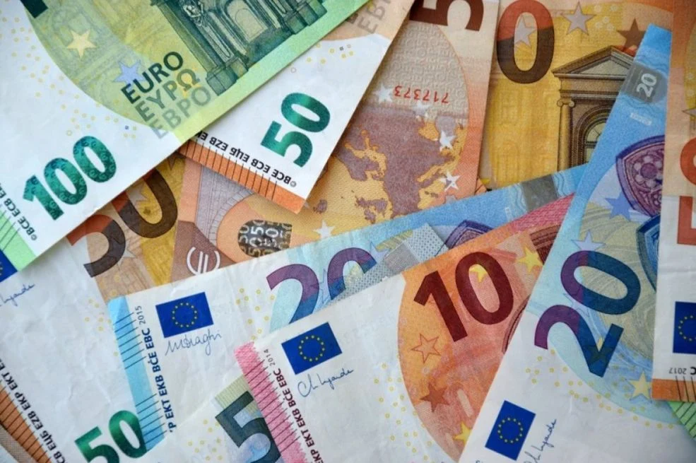 Novac stiže za 4 horoskopska znaka: Evo ko će dobiti pare do 26. aprila