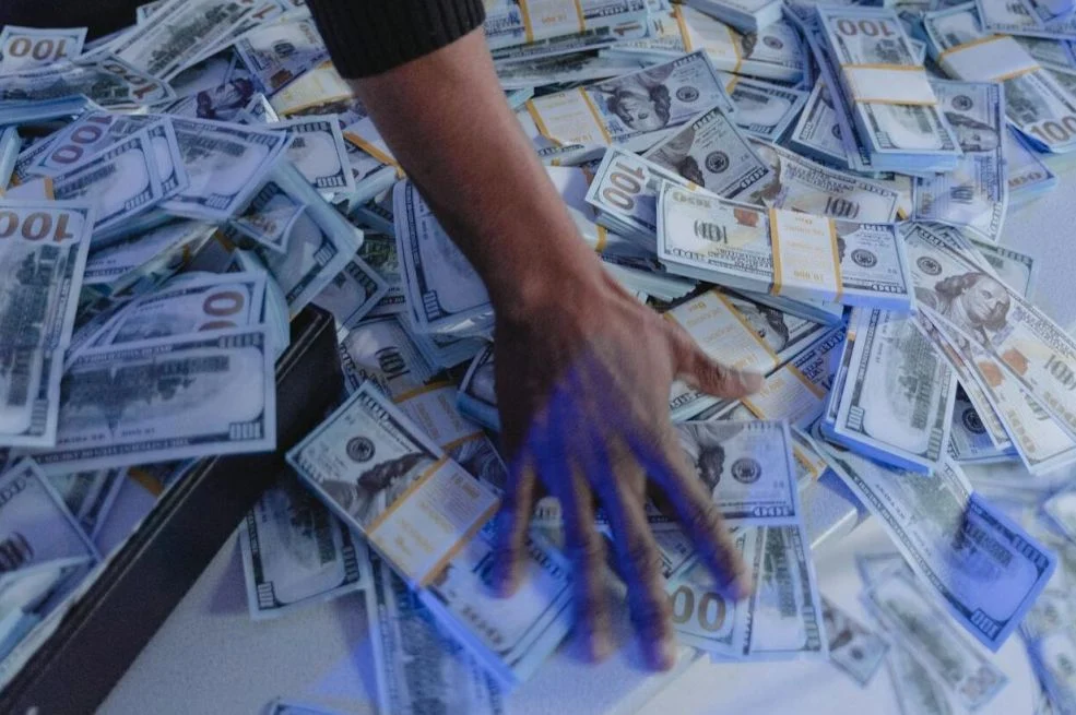 6 znakova će u maju zaplivati u novcu! Svemir im pruža šansu života