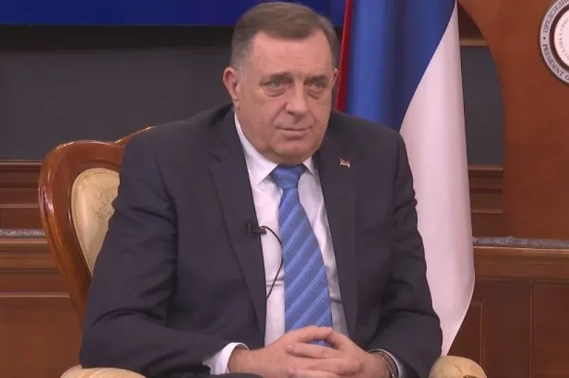 Dodik na Twitteru ponovo inspirisan: “Hoćemo da damo šansu dijalogu i dogovoru tri naroda”