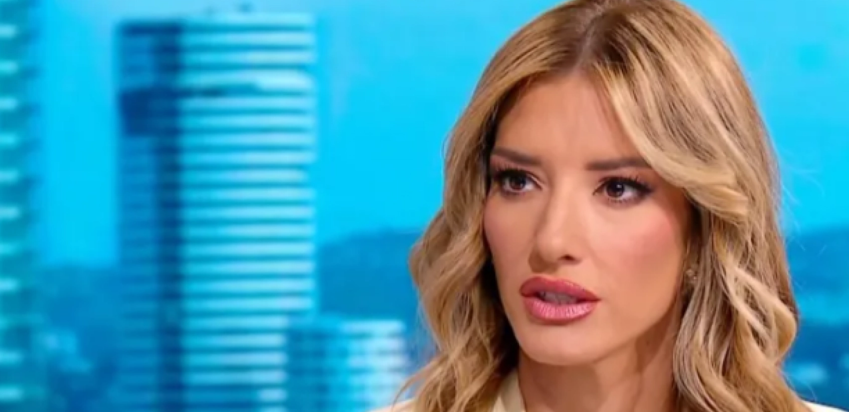 ONO ŠTO JOJ JE REKAO DIREKTOR RTS-A NIKADA NEĆE ZABORAVITI! Jovana Joksimović nakon mnogo godina sve priznala: “Bila sam šokirana”