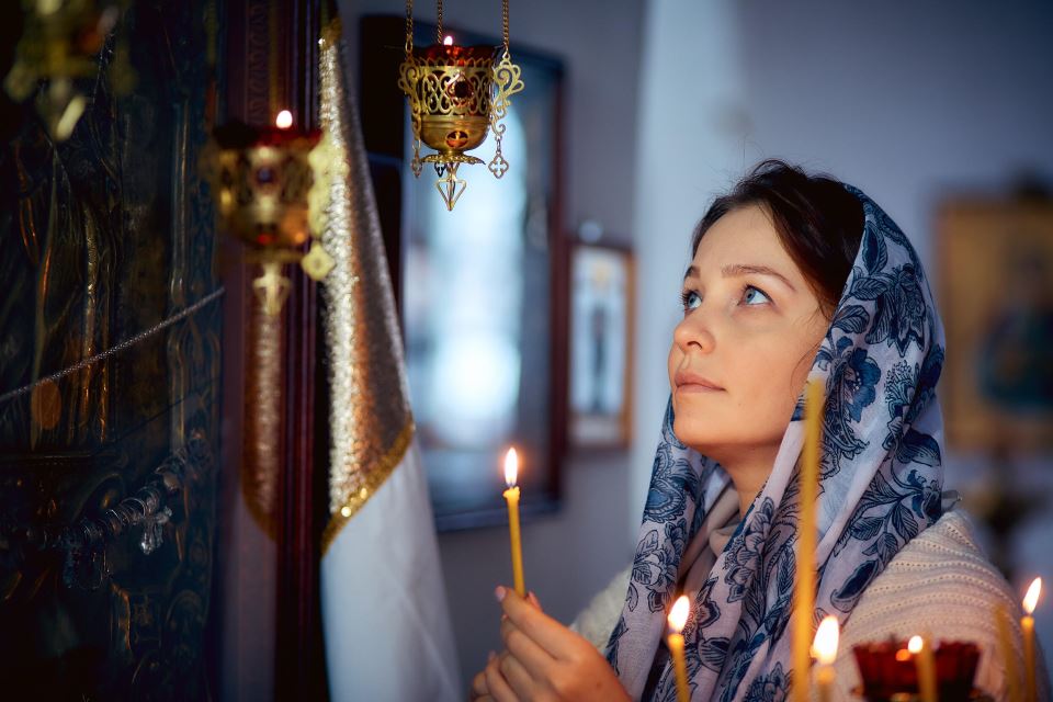 Ako želite da vam svi gresi budu oprošteni, danas obavezno uradite ovo: Veruje se da su na Veliki četvrtak rajska vatra širom otvorena