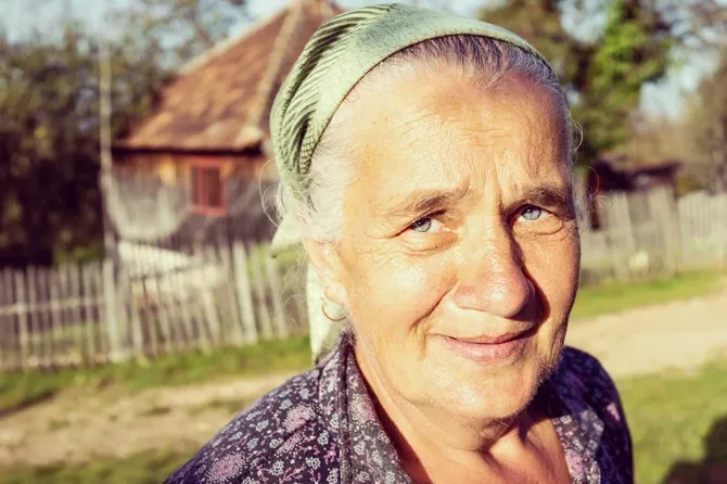 Prema narodnom vjerovanju ovih 10 stvari iz kuće NIKADA NE SMIJETE POZAJMLJIVATI ili POKLANJATI