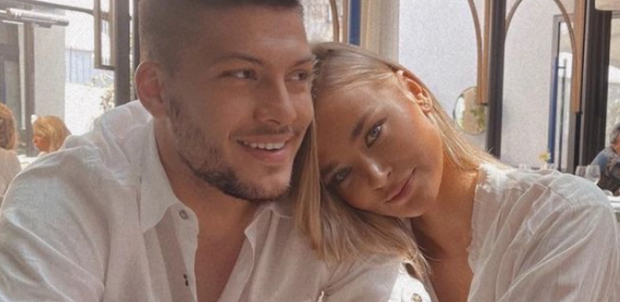 “ZNALA SAM DA IMA BEBU OD 4 MESECA KOD KUĆE” Sofija Milošević progovorila o početku veze sa Lukom Jovićem, evo šta je prava istina!