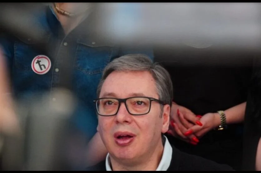 BIVŠI DIPLOMAT SR JUGOSLAVIJE: “Znam ko je Vučiću zabranio ulazak u kompleks na Floridi”!